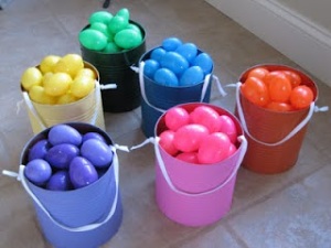 Color coding the Easter eggs and baskets for the kids is a really good way to ensure that everybody gets a chance to find and get a good amount of eggs. You can also hide certain color eggs in harder places to find for the bigger kids. Photo courtesy of Sew Many Ways.